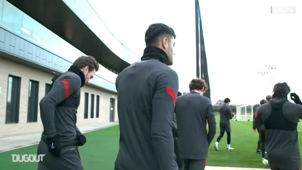 Behind the scenes: Ozan Kabak in Liverpool training